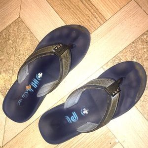 Ladies slippers